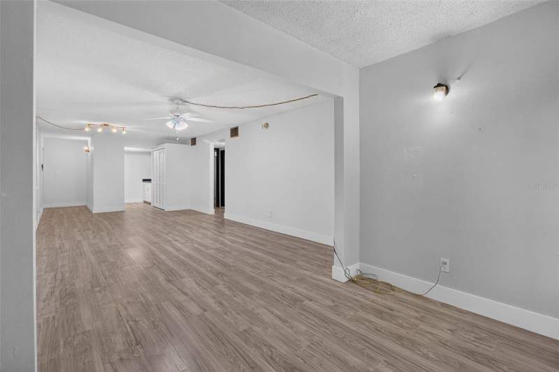 2 bedroom Condominium at 4500 E BAY DRIVE #130, ROYAL PINES CONDO, CLEARWATER — photo 5