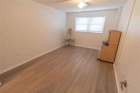 5980 Shore Boulevard #405, Gulfport FL - photo 19 of 36