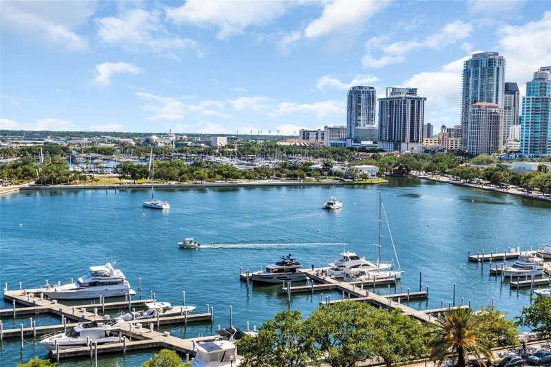 3 bedroom Condominium at 555 5th Avenue #1122, Vinoy Place Condo, St Petersburg — photo 1