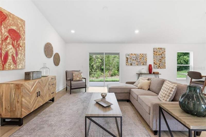 3 bedroom Single Family Residence at 1842 E Allegrie Drive, Inverness, Inverness — photo 2