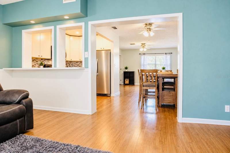 4 bedroom Single Family Residence at 6044 Fauna Lane, Apollo Beach Unit 1 Pt 2, Apollo Beach — photo 3