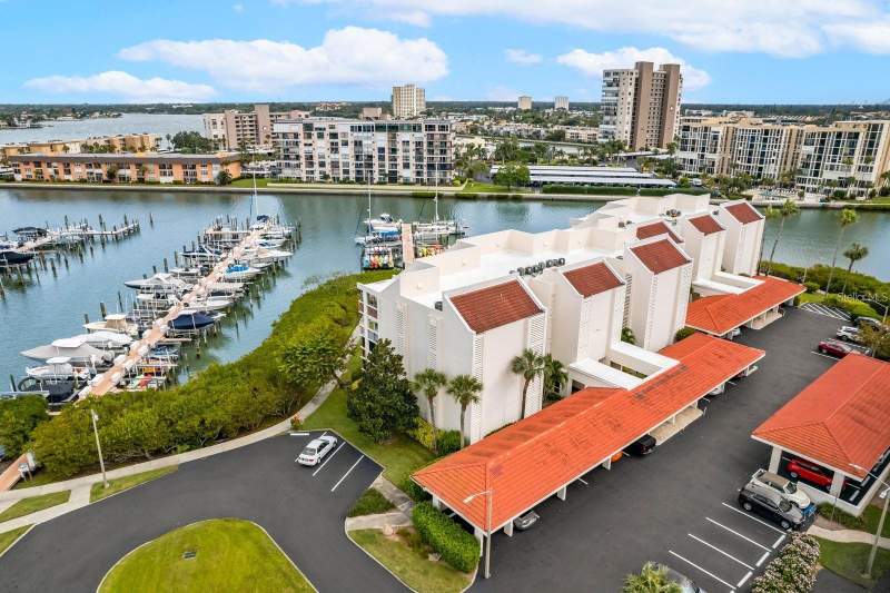 Harbourside SavannahCondos for Sale in South Pasadena, FL