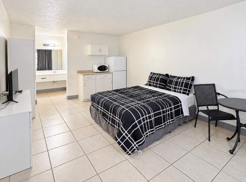 7900 S ORANGE BLOSSOM TRAIL #2002 home for sale in Sandlake Courtyards Condo