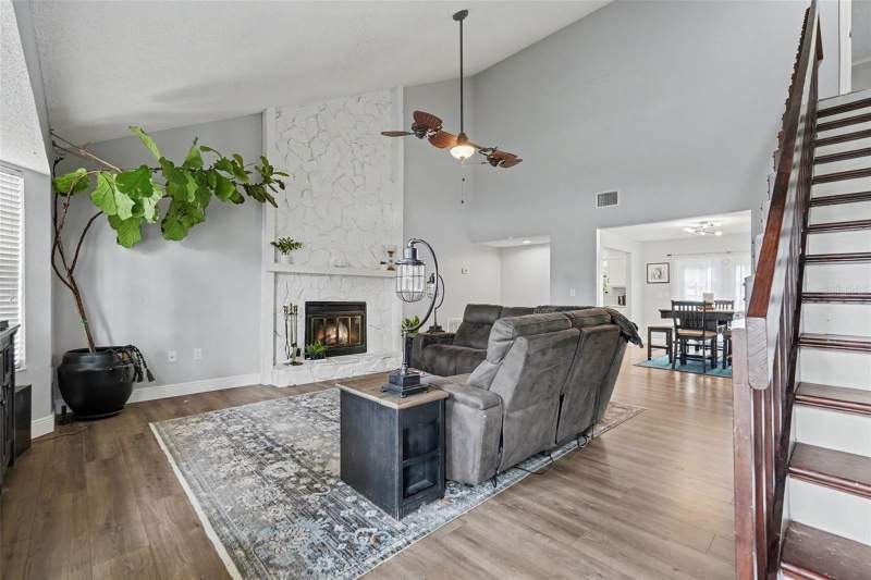 3 bedroom Single Family Residence at 736 Sandy Creek Drive, Bloomingdale Sec I Unit 2, Brandon — photo 3