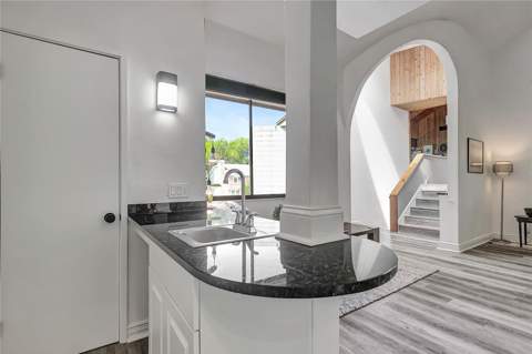312 S Riverhills Drive, Tampa FL - photo 10 of 99