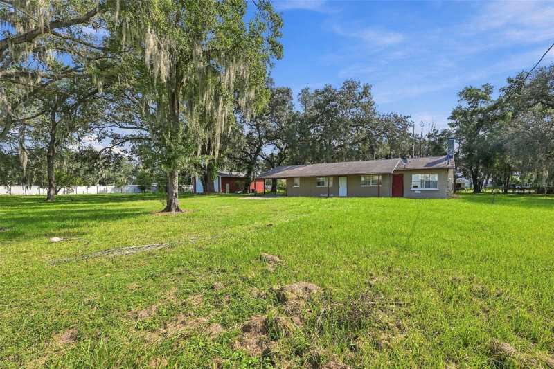 2 bedroom Single Family Residence at 5906 Watson Road, Riverview, Riverview — photo 1