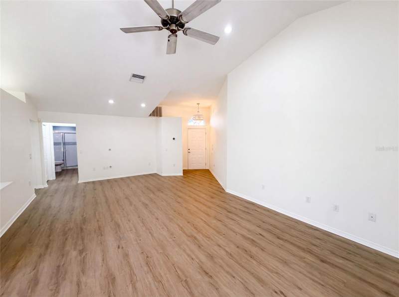 2 bedroom Single Family Residence at 9454 Mississippi Run, Glen Hills Village, Weeki Wachee — photo 3