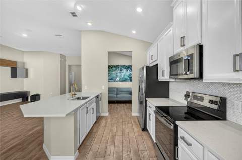 1910 Goblet Cove Street, Kissimmee FL - photo 10 of 39