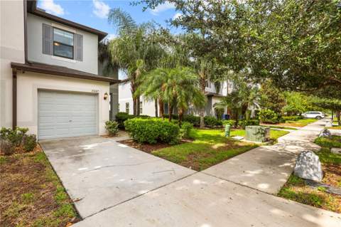 7667 Ginger Lily Court, Tampa FL - photo 7 of 62