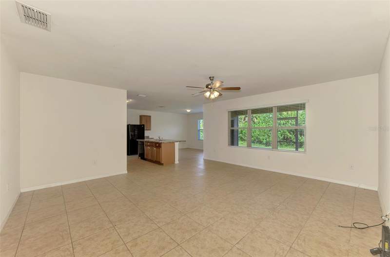 4 bedroom Single Family Residence at 10476 Harlingen Street, Port Charlotte Sec 87, Port Charlotte — photo 4