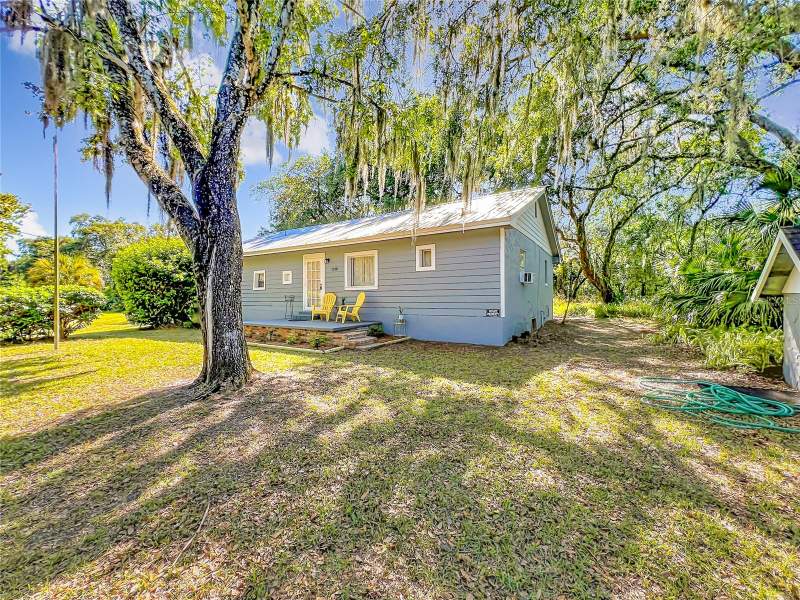 4 bedroom Single Family Residence at 1338 SAINT NICHOLAS AVENUE, CHRISTMAS PARK FIRST ADD, CHRISTMAS — photo 5