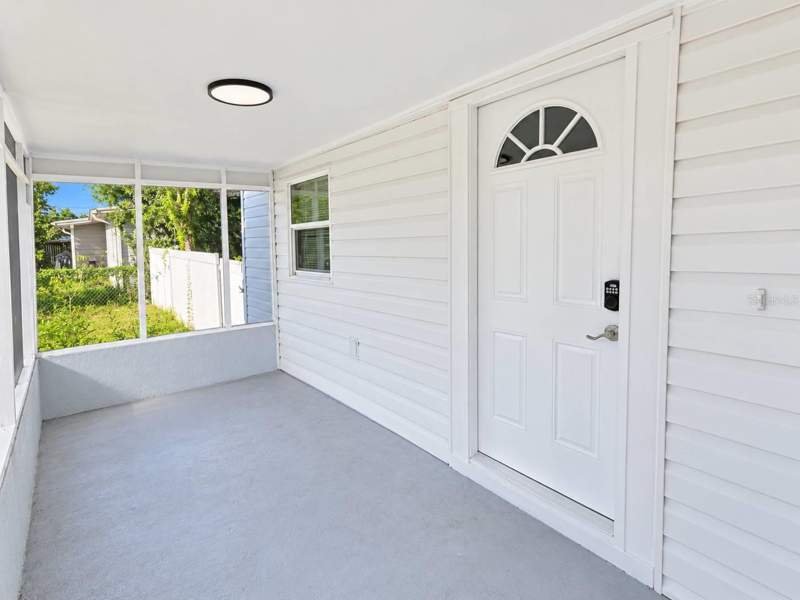 2 bedroom Single Family Residence at 10115 N 14th Street, Castle Heights 1st Add, Tampa — photo 3