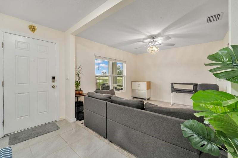 5 bedroom Single Family Residence at 35704 Doveland Drive, Zephyr Rdg Ph II, Zephyrhills — photo 4