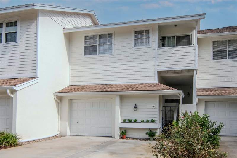 Colony Oaks Townhomes