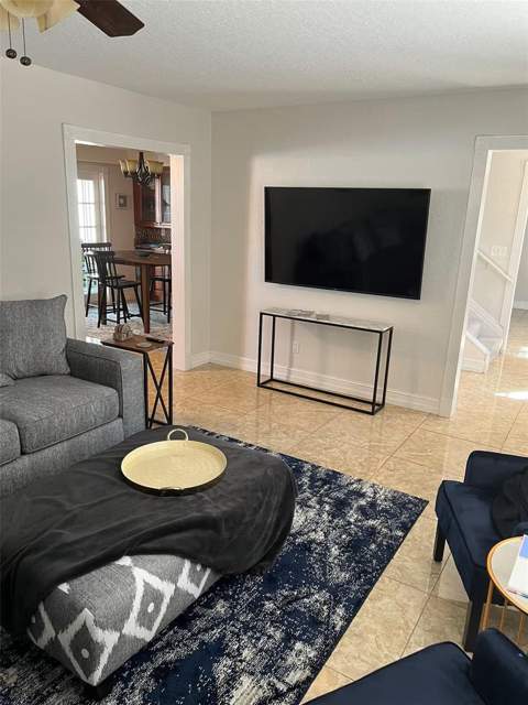 6403 Evergreen Avenue, Seminole FL - photo 6 of 6
