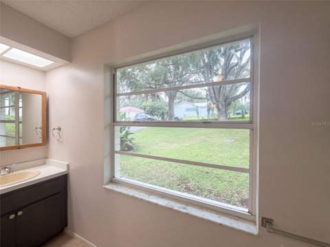 12054 Joe Herrmann Drive, San Antonio FL - photo 14 of 31