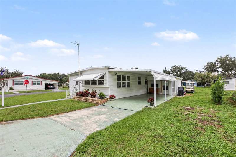 2 bedroom Mobile Home at 37249 Hammond Drive, Zephyrhills Colony Co, Zephyrhills — photo 1