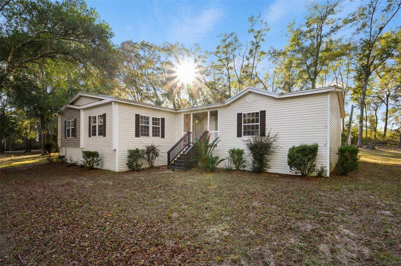 3 bedroom Manufactured Home at 13076 SW 154th Street, Archer, Archer — photo 3