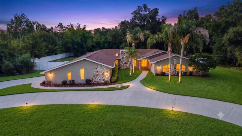 4 bedroom Single Family Residence at 7487 River Country Drive, River Country Estates, Weeki Wachee — photo 3
