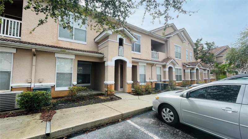 10519 VILLA VIEW CIRCLE #10519