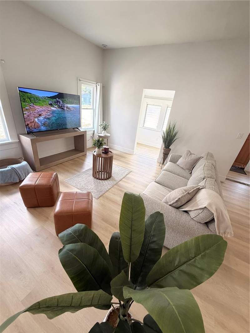 3 bedroom Single Family Residence at 3006 N Jefferson Street, Terrys Sub, Tampa — photo 5