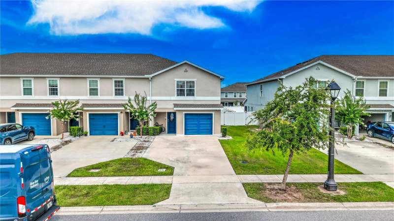 3 bedroom Townhouse at 2933 Fieldwood Circle, Gramercy Farms Ph 6, St Cloud — photo 4