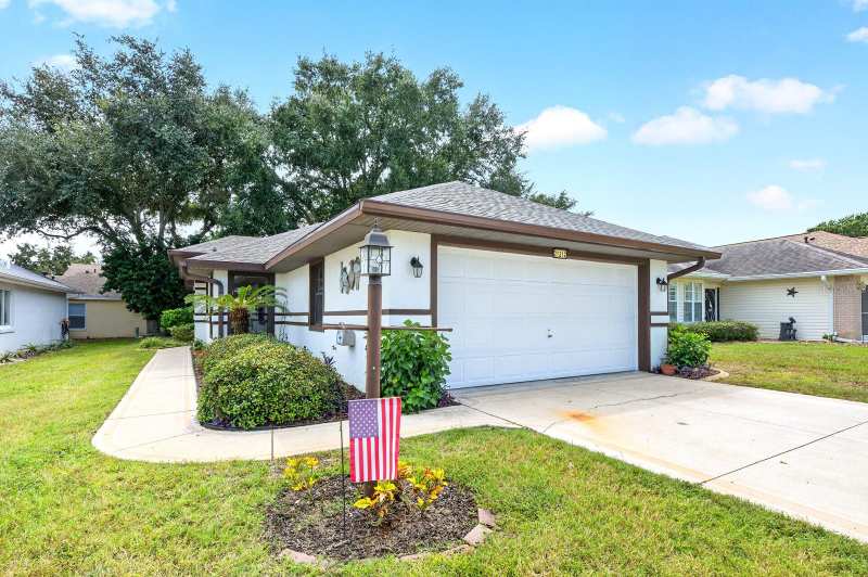 2 bedroom Single Family Residence at 21212 Royal St Georges Lane, Royal Highlands Ph 01CA, Leesburg — photo 1