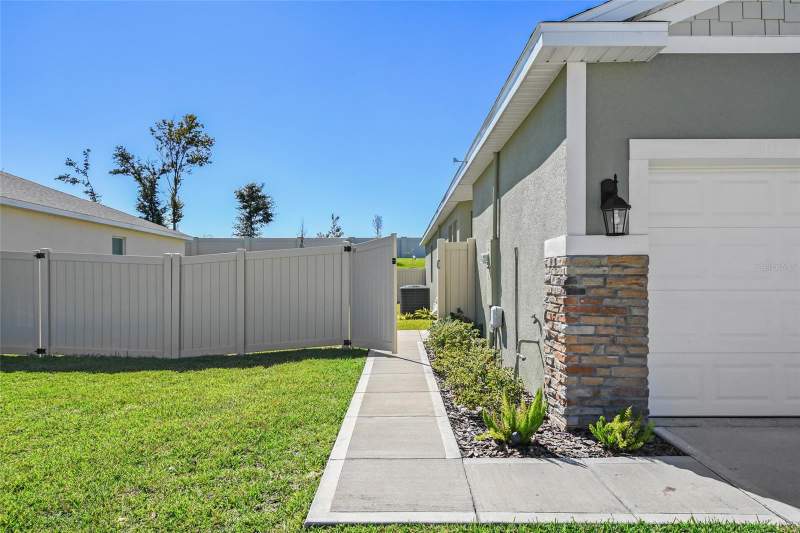 4 bedroom Single Family Residence at 17922 Hither Hills Circle, Lake Apopka Sound Ph 1, Winter Garden — photo 3