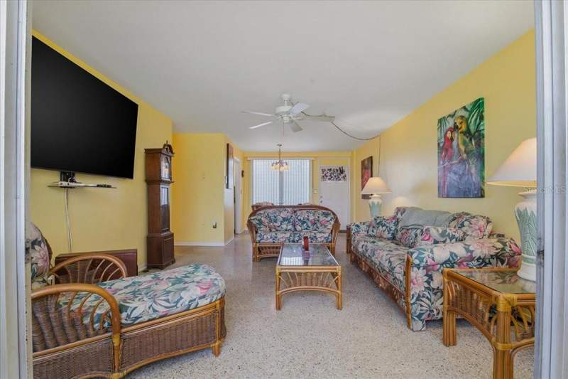 1 bedroom Condominium at 200 N Betty Lane #1C, Betty Drew Apts Co-Op, Clearwater — photo 5
