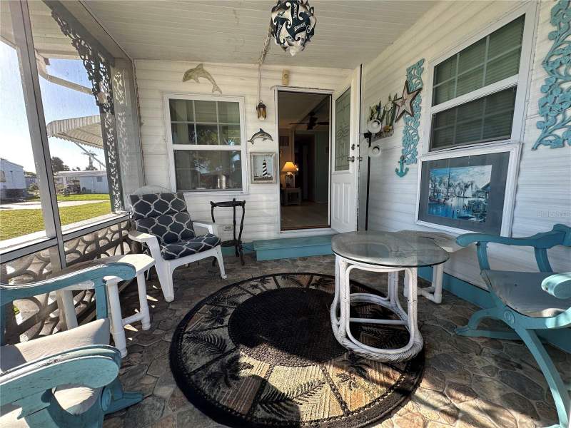 2 bedroom Mobile Home at 1784 Midlothian Street, Tri-Par Estates, Sarasota — photo 2