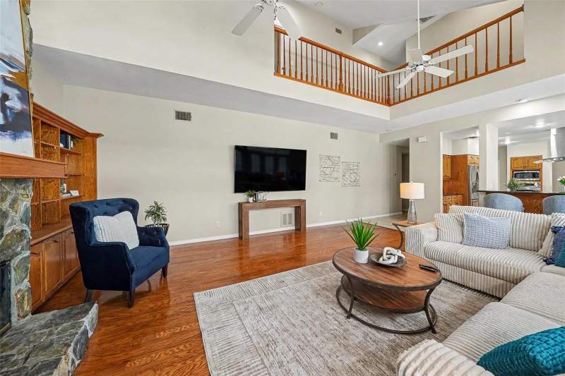 5 bedroom Single Family Residence at 833 MARCO DRIVE, RIVIERA BAY SECOND ADD PT REP & ADD, ST PETERSBURG — photo 5