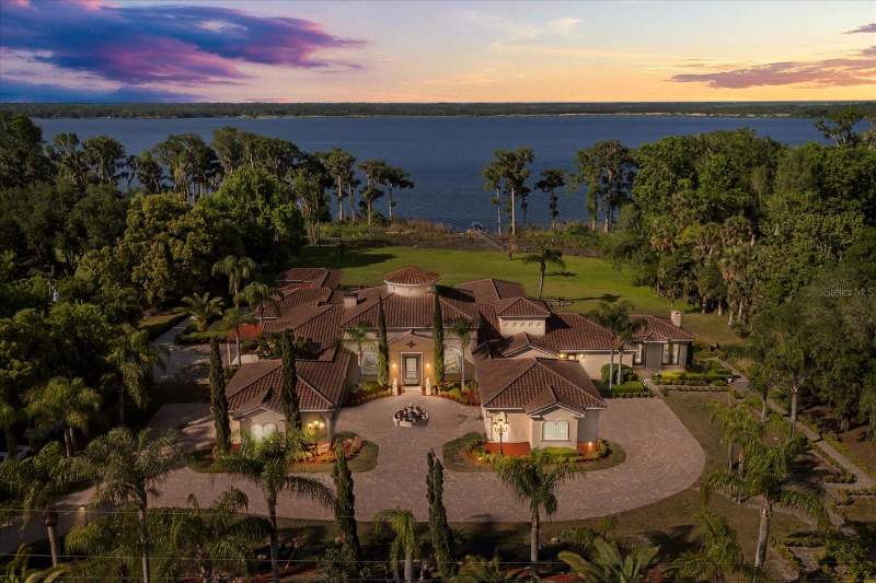 5 bedroom Single Family Residence at 1112 Orange Avenue, Lake Jessup, Winter Springs — photo 3