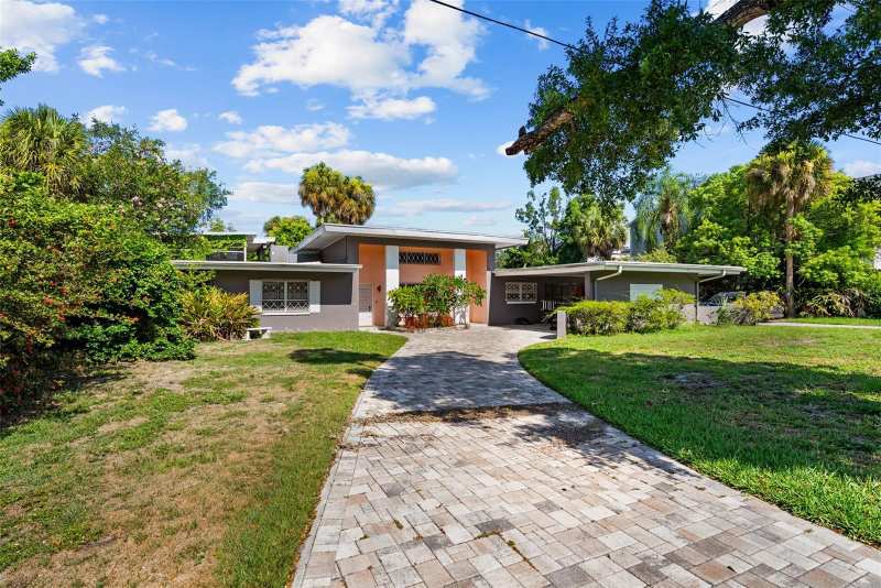 2 bedroom Single Family Residence at 211 S Shore Crest Drive, Beach Park, Tampa — photo 1
