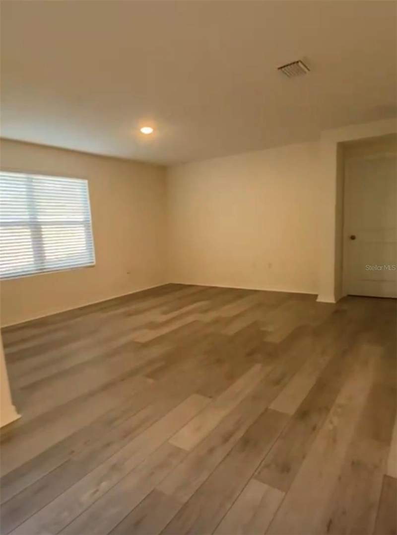 4 bedroom Single Family Residence at 2174 NW 246th Terrace, Avalon Woods Ph 1A Pb 37 Pg 70, Newberry — photo 5