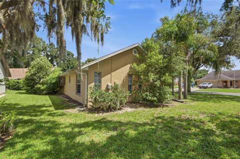 37117 Foxrun Place, Zephyrhills FL - photo 19 of 21