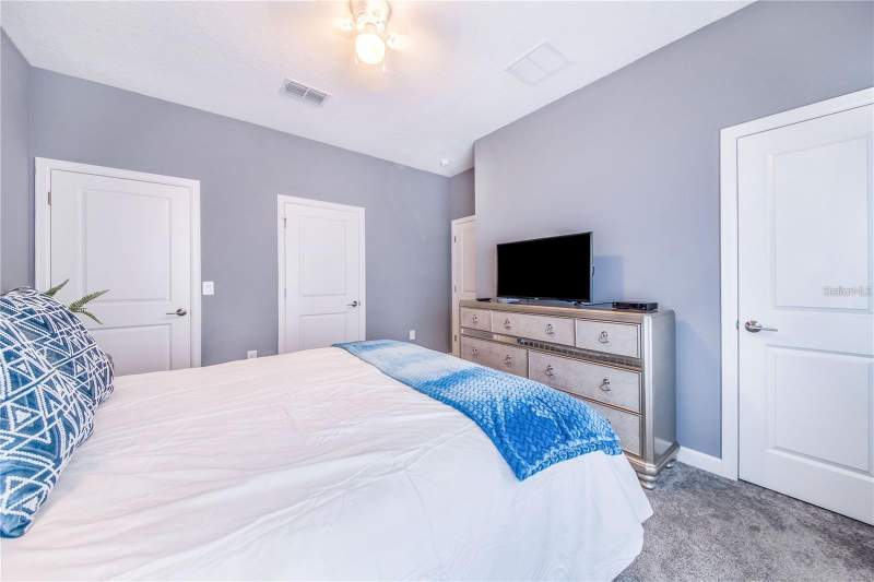 4 bedroom Townhouse at 8977 Cabot Cliffs Dr, Stoneybrook South North Pcl-Ph, Davenport — photo 5