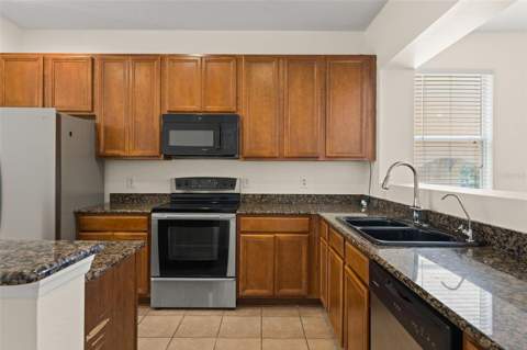 2691 Andros Lane, Kissimmee FL - photo 10 of 37