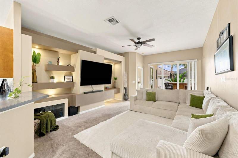 4 bedroom Single Family Residence at 35136 Deerfield Oaks Drive, Lake Bernadette Parcels 17 & 18A, Zephyrhills — photo 5