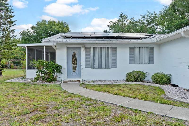 2 bedroom Single Family Residence at 8126 Riverside Drive, Riverside Park, Punta Gorda — photo 2