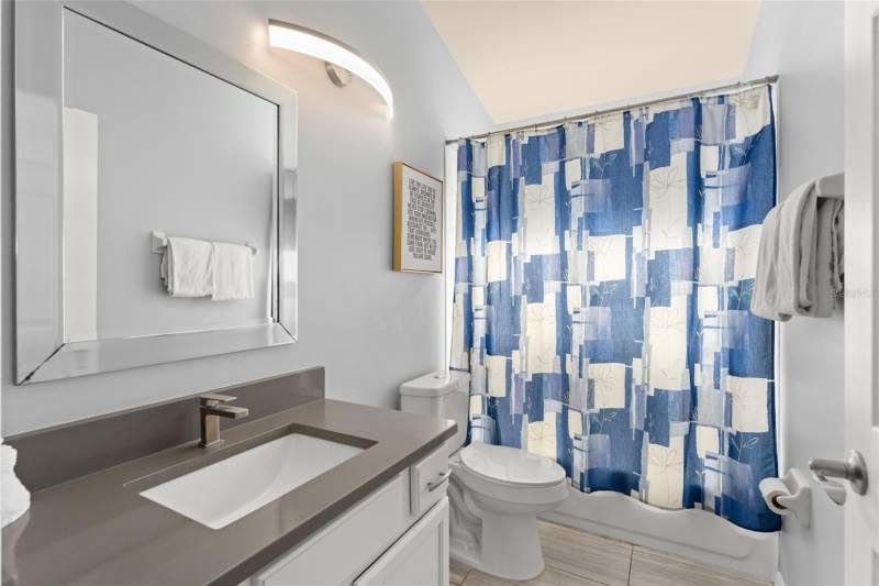 5 bedroom Single Family Residence at 8060 Santee Drive, Indian Creek Phase IV, Kissimmee — photo 5