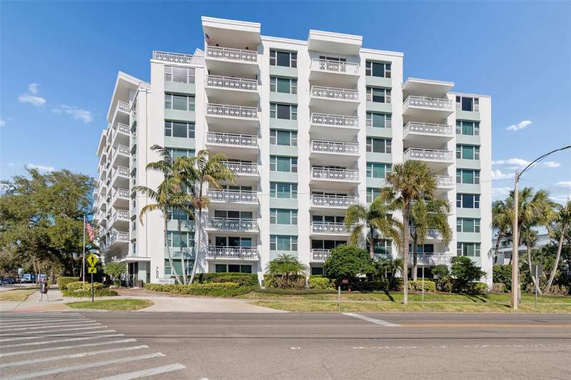 Harbour Hill Condo