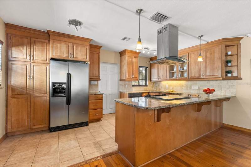 2 bedroom Single Family Residence at 4237 Dr Martin Luther King Jr Street, Euclid Manor, St Petersburg — photo 5