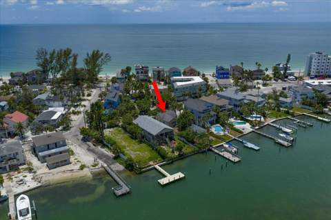 8405 Bayshore Drive, Treasure Island FL - photo 11 of 53