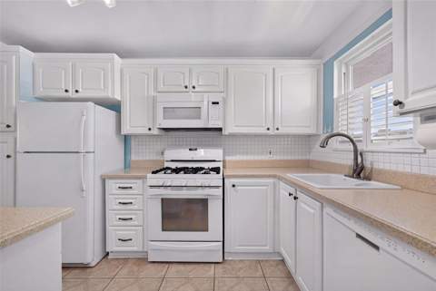 6025 Shore Boulevard #602, Gulfport FL - photo 11 of 96