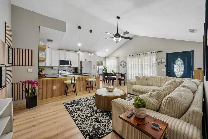 3 bedroom Single Family Residence at 3376 Shorncliffe Lane, Lake St George South Unit IV, Palm Harbor — photo 3