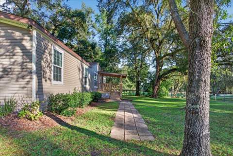 14420 SW Tustenuggee Avenue, Fort White FL - photo 6 of 6