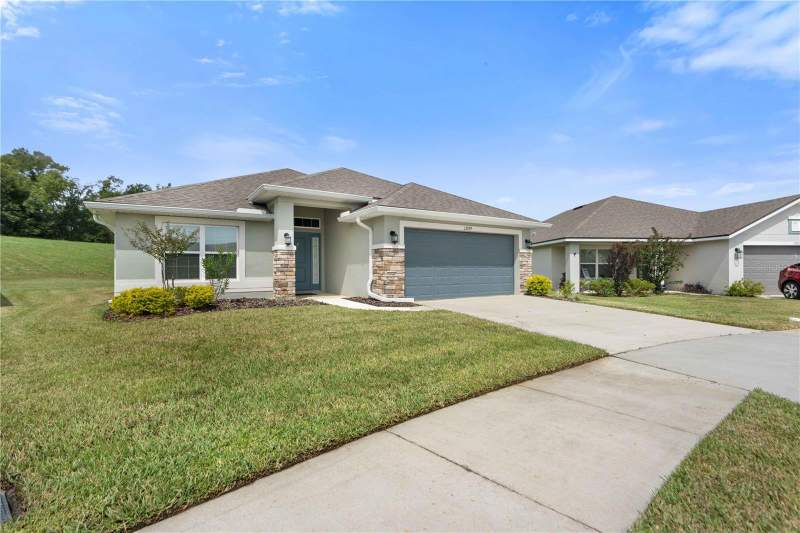 4 bedroom Single Family Residence at 13229 Ogden Glade Road, Abbey Glen Ph Two, Dade City — photo 2