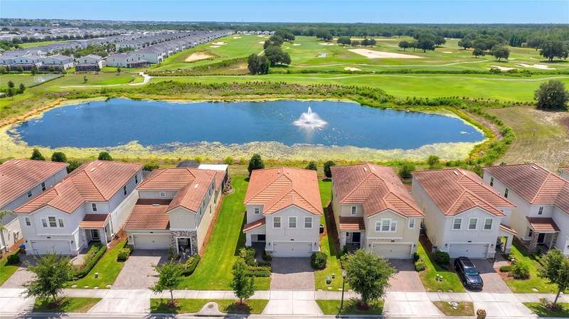 3 bedroom Single Family Residence at 8801 Beth Page Lane, Stoneybrook South North Prcl Ph 1, Davenport — photo 3