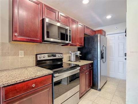 7385 Crestwood Drive, Weeki Wachee FL - photo 23 of 57