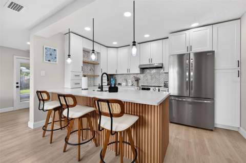 510 79th Avenue, St Pete Beach FL - photo 7 of 37